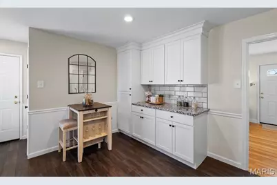 4733 McCorry Drive, Saint Louis, MO 63123 - Photo 9