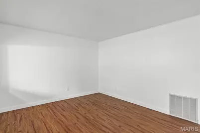 1910 Leondale Avenue, Saint Louis, MO 63114 - Photo 5