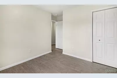 5853 Hunterbrook Court, Saint Louis, MO 63129 - Photo 11