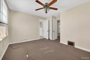 2425 Shirley Ave, Jennings, MO 63136 - Photo 15