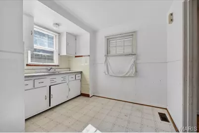 2425 Shirley Avenue, Jennings, MO 63136 - Photo 13