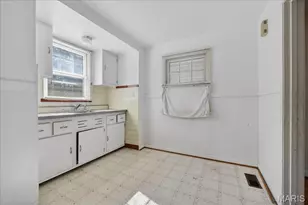 2425 Shirley Ave, Jennings, MO 63136 - Photo 13