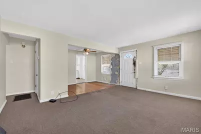 2425 Shirley Avenue, Jennings, MO 63136 - Photo 9