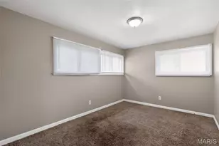 8302 Woodhurst Dr, Berkeley, MO 63134 - Photo 11