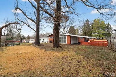 8302 Woodhurst Drive, Berkeley, MO 63134 - Photo 25