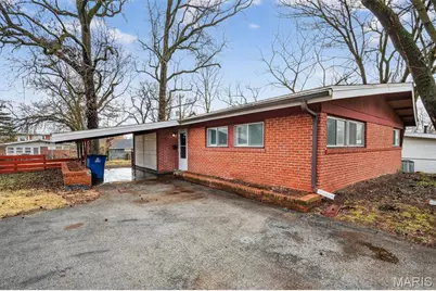 8302 Woodhurst Drive, Berkeley, MO 63134 - Photo 3