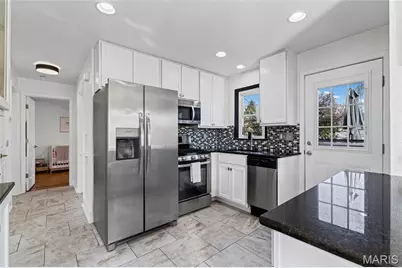 9319 Lenard Court, Saint Louis, MO 63123 - Photo 7