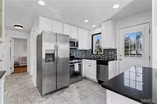 9319 Lenard Ct, Saint Louis, MO 63123 - Photo 7