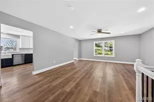 242 Berlekamp Dr, Saint Charles, MO 63303 - Photo 7