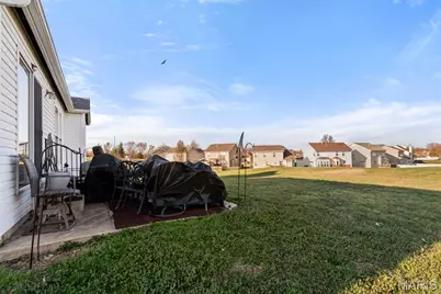 4526 Richmond Forest Drive, Florissant, MO 63034 - Photo 35