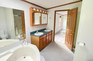 12441 Ladue Rd, Creve Coeur, MO 63141 - Photo 11