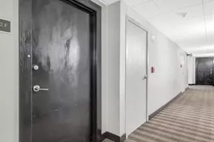 200 S Brentwood Blvd, Clayton, MO 63105 - Photo 11