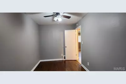 2883 Lesmer Court, Saint Louis, MO 63114 - Photo 11