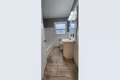 2883 Lesmer Court, Saint Louis, MO 63114 - Photo 3