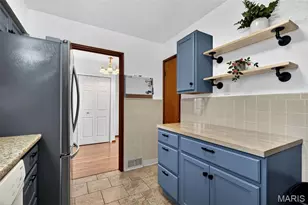 9530 Erie Dr, Affton, MO 63123 - Photo 11