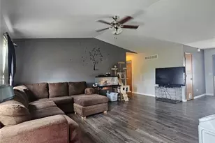 201 Whitetail Crossing Dr, Troy, MO 63379 - Photo 15