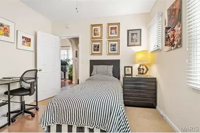 444 Carswold Drive, Clayton, MO 63105 - Photo 17