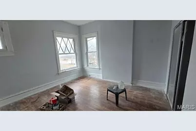 1215 Oakley Place, Saint Louis, MO 63112 - Photo 7