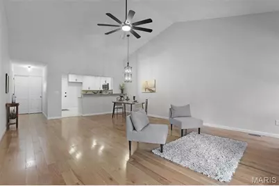 1032 King Henry Court, Creve Coeur, MO 63146 - Photo 7