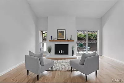 1032 King Henry Court, Creve Coeur, MO 63146 - Photo 5