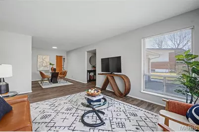 1475 Hollywood Lane, Florissant, MO 63033 - Photo 9