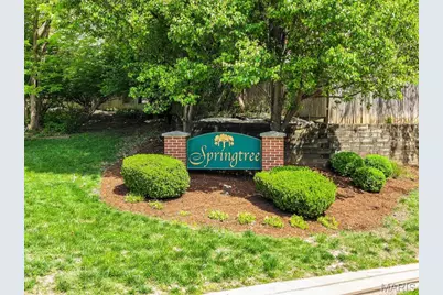 1912 Springtree Drive, Maryland Heights, MO 63043 - Photo 43
