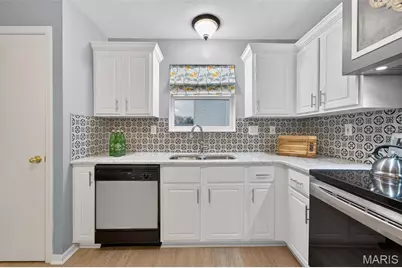 537 White Fence Drive, Wentzville, MO 63385 - Photo 11