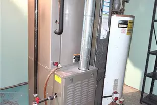 2325 Grassland Dr, Florissant, MO 63033 - Photo 19