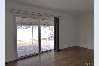 2325 Grassland Drive, Florissant, MO 63033 - Photo 5