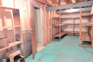 2325 Grassland Dr, Florissant, MO 63033 - Photo 21