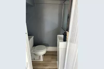 809 N Florissant Road, Ferguson, MO 63135 - Photo 17