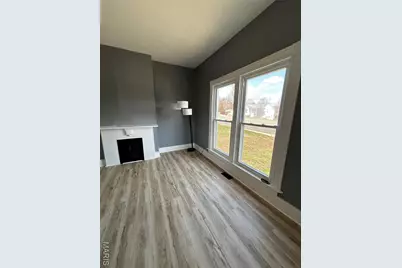 809 N Florissant Road, Ferguson, MO 63135 - Photo 9