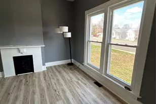 809 N Florissant Rd, Ferguson, MO 63135 - Photo 9