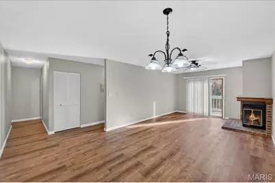 2306 Canyonlands Drive #D, Maryland Heights, MO 63043 - Photo 7