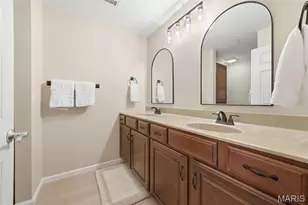 16349 Justus Post Rd, Chesterfield, MO 63017 - Photo 11