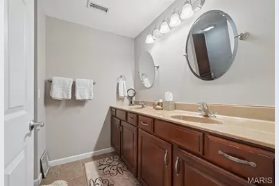 16349 Justus Post Road, Chesterfield, MO 63017 - Photo 9