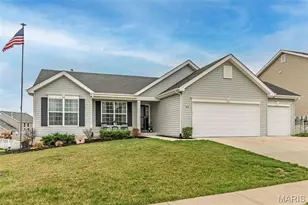 319 Narrowleaf Ln, O'Fallon, MO 63366 - Photo 3