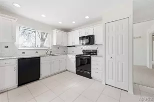 1833 Baxter Ridge Dr, Chesterfield, MO 63017 - Photo 13