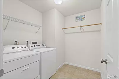 2664 Shorewood Drive, Florissant, MO 63031 - Photo 13