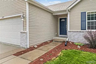 2664 Shorewood Dr, Florissant, MO 63031 - Photo 3