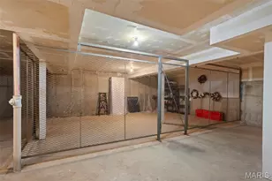 705 Lofty Point Dr, Ballwin, MO 63021 - Photo 41