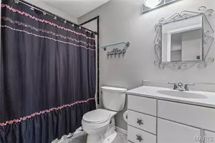 7008 Holly View Ct, Saint Louis, MO 63129 - Photo 25