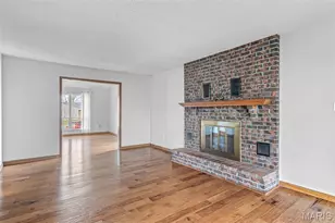 7008 Holly View Ct, Saint Louis, MO 63129 - Photo 9