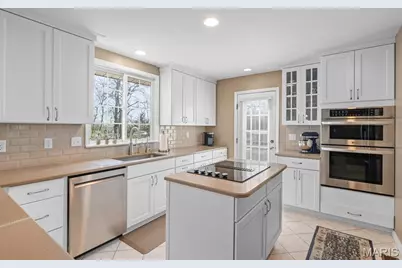 718 Chancellor Heights Drive, Manchester, MO 63011 - Photo 25