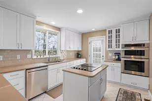 718 Chancellor Heights Dr, Manchester, MO 63011 - Photo 25