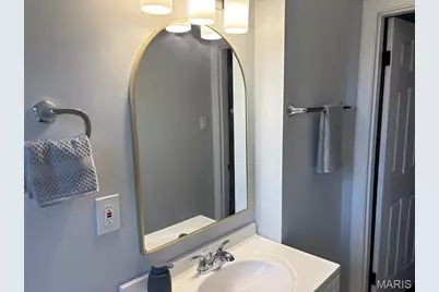 2555 Telegraph Road, Mehlville, MO 63125 - Photo 19