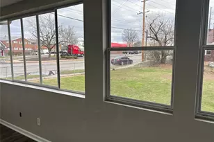 2555 Telegraph Rd, Mehlville, MO 63125 - Photo 21