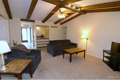 817 Greenridge Lane, Saint Peters, MO 63376 - Photo 9