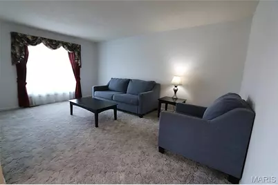 817 Greenridge Lane, Saint Peters, MO 63376 - Photo 3