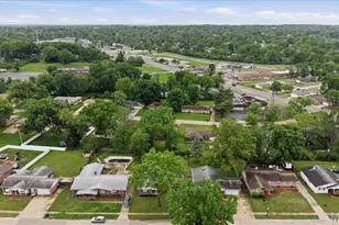 3650 Estates Dr, Florissant, MO 63033 - Photo 37